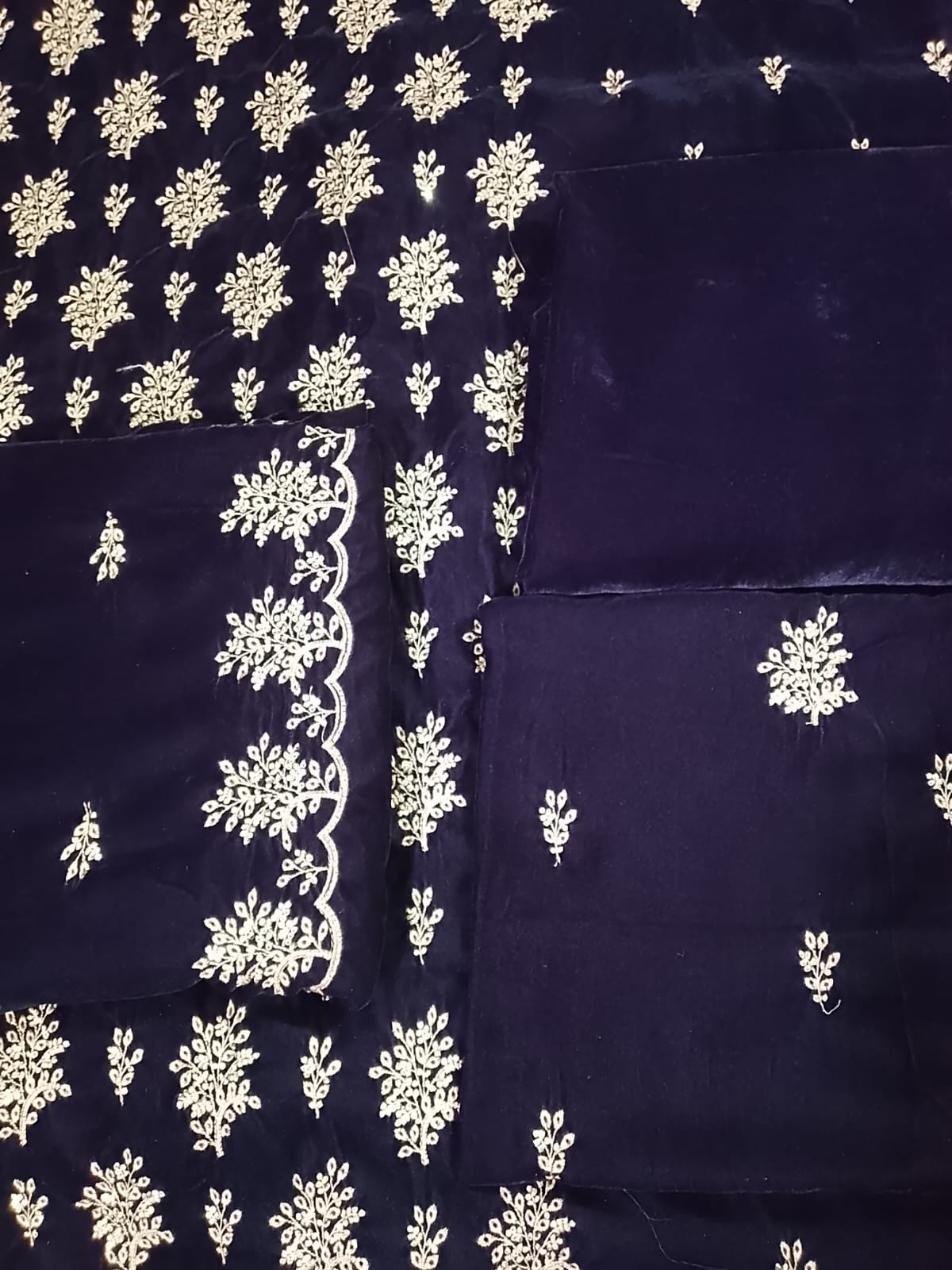Luxury Velvet 9000 Microfilcon 3PC Embroidered Suit – Premium Winter Collection